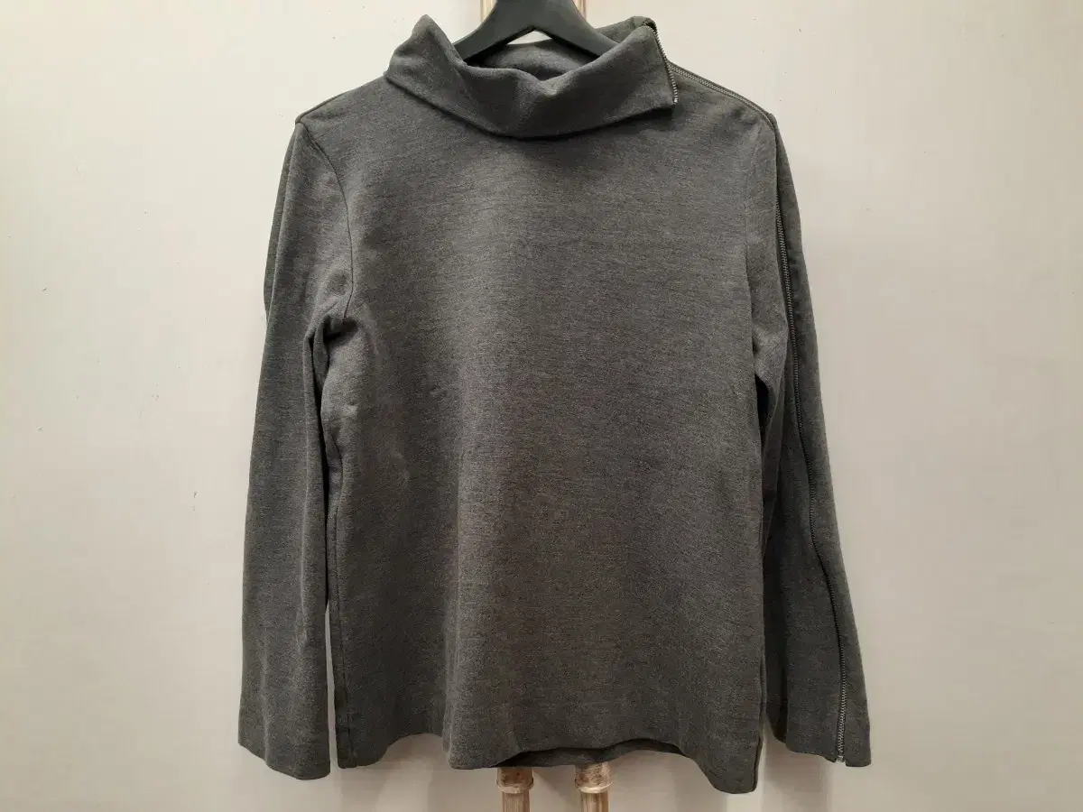 2 COS 목폴라 M~L(95~100/66~77/EUR-40)